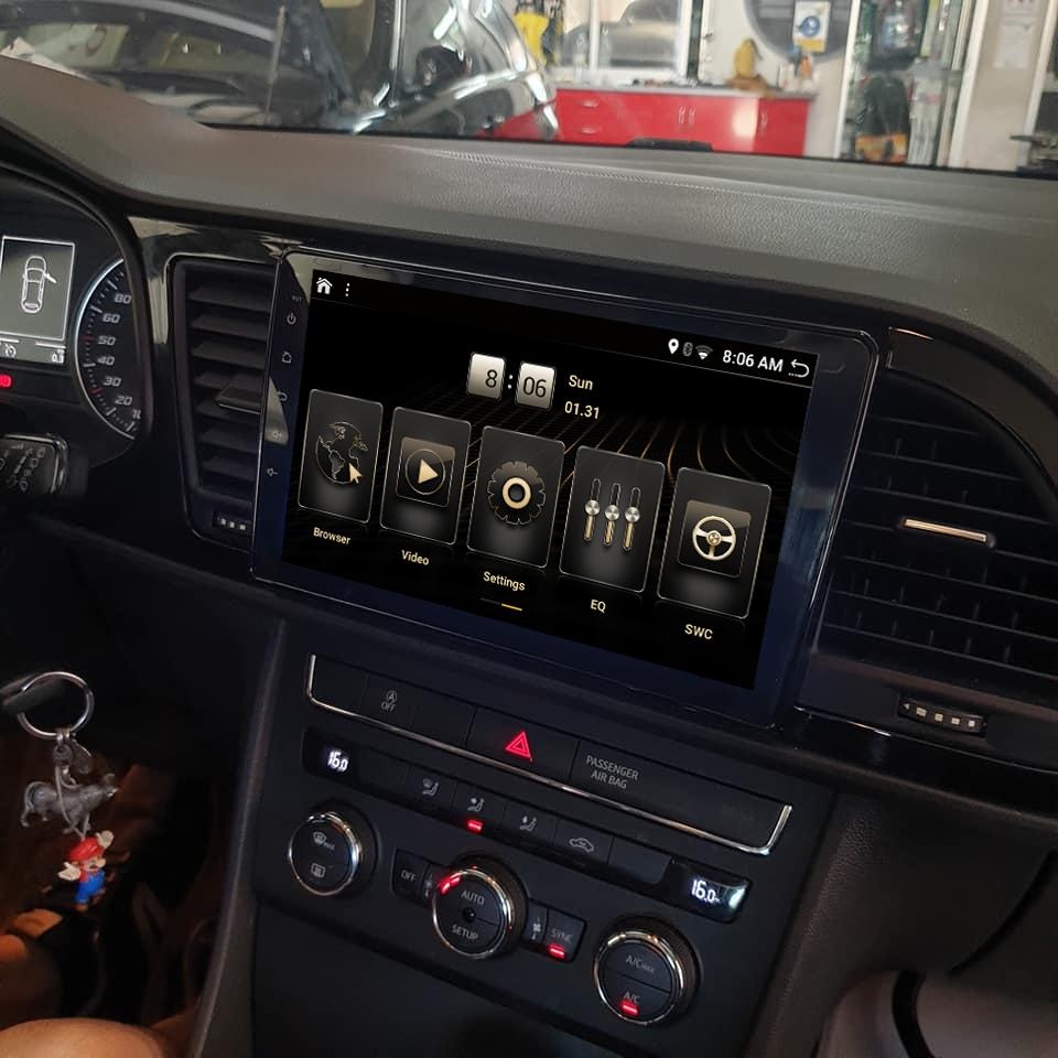 Navigatie Seat Leon vanaf 2012 carkit touchscreen android 10 met apple carplay en android auto 