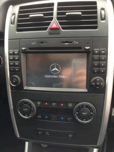 Mercedes B klasse W245 navigatie dvd Parrot carkit apple carplay android auto DAB+ TMC