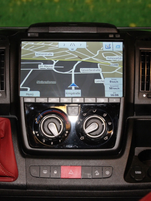 Peugeot Boxer vanaf 2006 navigatie 10.2 Touchscreen parrot carkit  DAB+