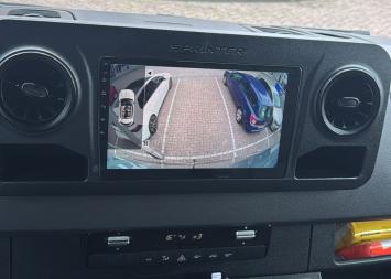 Navigatie voor Mercedes Sprinter vanaf 2018 touchScreen android 11 carkit overname boordcomputer  Carplay android auto
