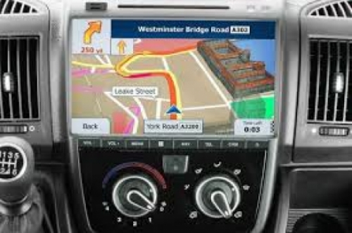 FIAT Ducato navigatie 10.2 Touchscreen parrot carkit apple carplay android auto DAB+